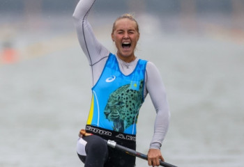 Мария Бровкова байдарка мен каноэде ескек есуден алтын медаль жеңіп алды