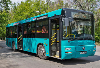 Қарағандыда автобус жүргізуші есінен танған әйелдің өмірін сақтап қалды