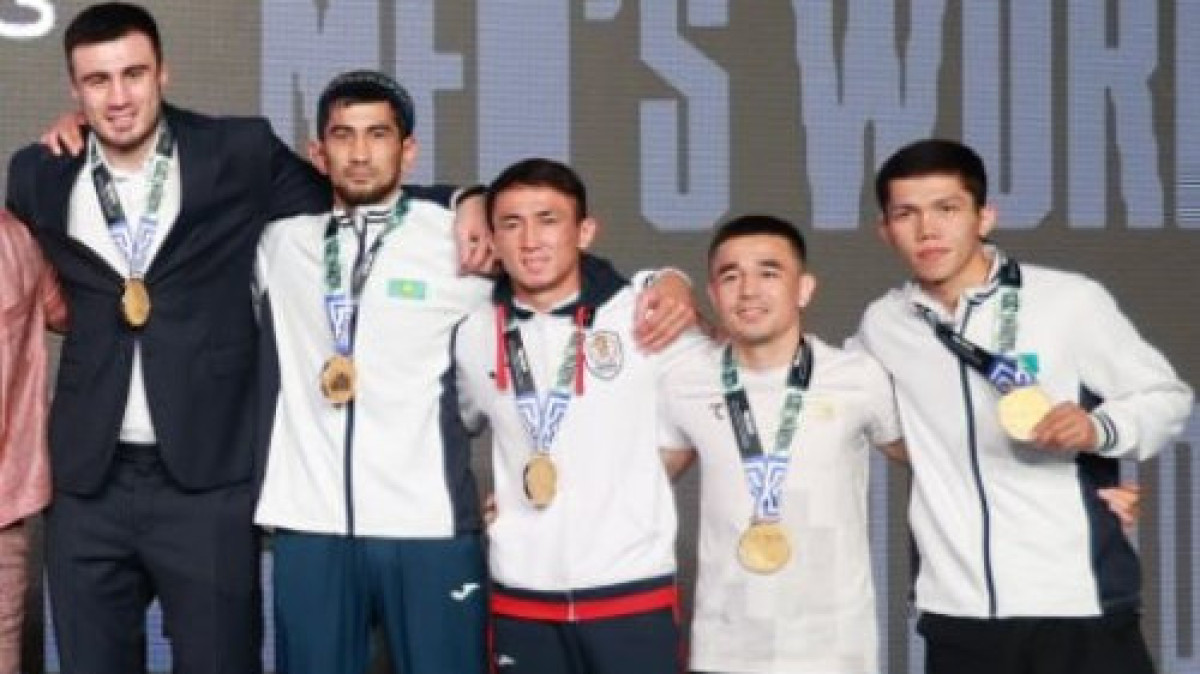 Ташкенттегі әлем чемпионатында үздік боксшылар марапатталды