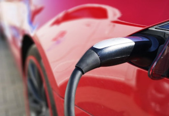 Почти две тысячи электроавтомобилей ездят по дорогам Казахстана