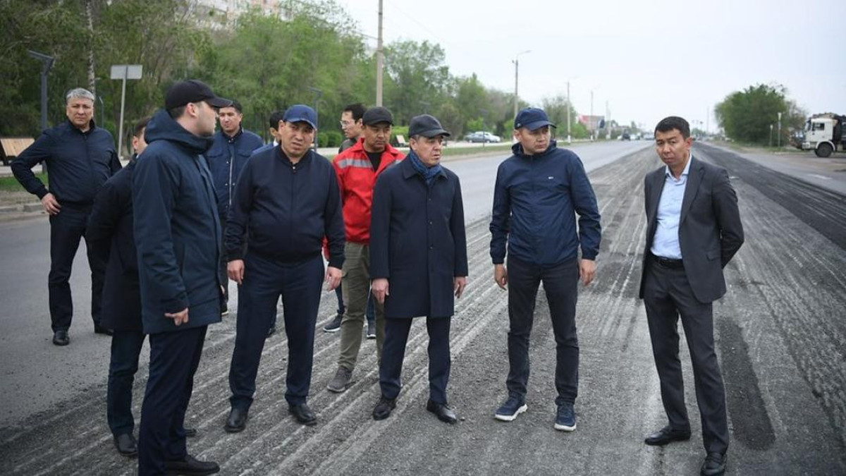 Аким Уральска взял на личный контроль ремонт дорог