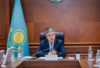 «Жители не знают про «Ауыл аманаты»: аким Атырауской области раскритиковал чиновников