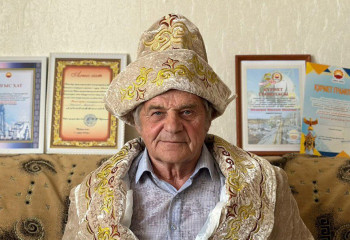 Николай Шкапоров есімді орыс ақсақалы әлеуметтік желілерде елді таң қалдырады