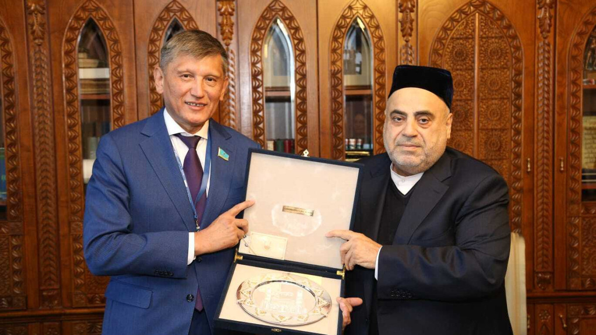 Сенатор Нурторе Жусип принял участие в сессии Меджлиса Азербайджана