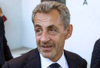 Францияның экс-президенті бір жылға бас бостандығынан айырылды