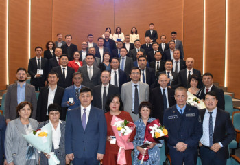 Сотрудникам Казпочты вручили награду «Үздік байланысшы»