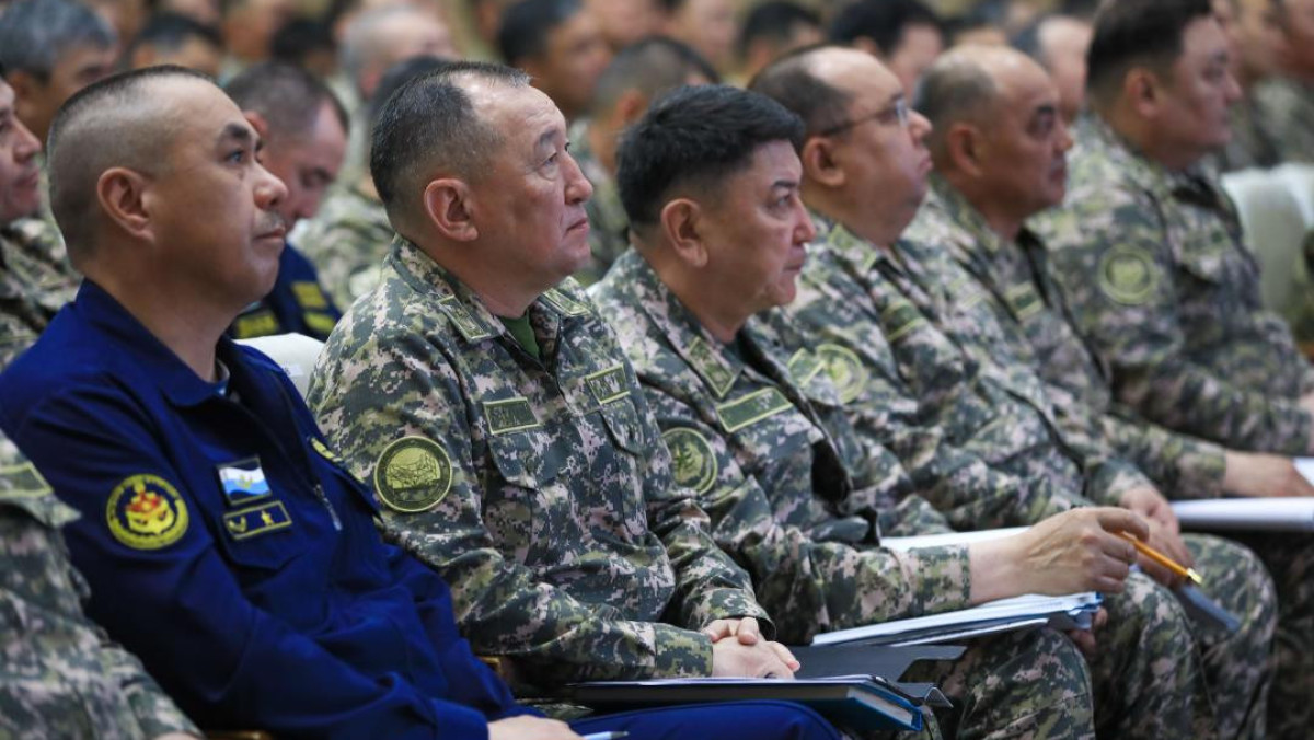 Марат Хусаинов : Войска должны находиться в постоянной готовности к реагированию на кризисные ситуации