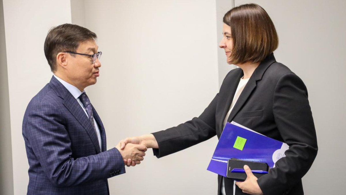 Customs regulations in bilateral cooperation with Kazakhstan discussed with Lithuanian Minister of Finance