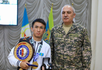 Спортсменам ЦСК – чемпионам мира по боксу вручили награды