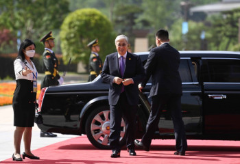 Мемлекет басшысы Халықаралық конференциялар орталығына барды