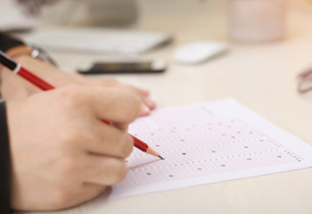 В Туркестанской области стартовало ЕНТ на государственные гранты