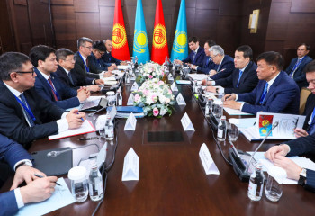 Kazakh PM meets with Chairman of Kyrgyzstan