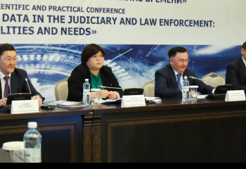 Использование ИИ судами и правоохранительными органами обсудили в Астане