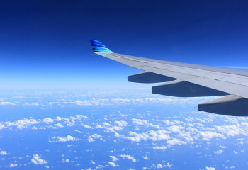 Түркістаннан Ыстанбұлға бет алған ұшаққа найзағай түсті