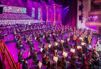 Концерт ко дню работников культуры с участием тысячи музыкантов состоялся в Астане