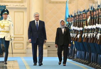 Акорда встречает Президента Республики Сингапур Халиму Якоб