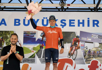 Казахстанский гонщик выиграл тур Сакарьи