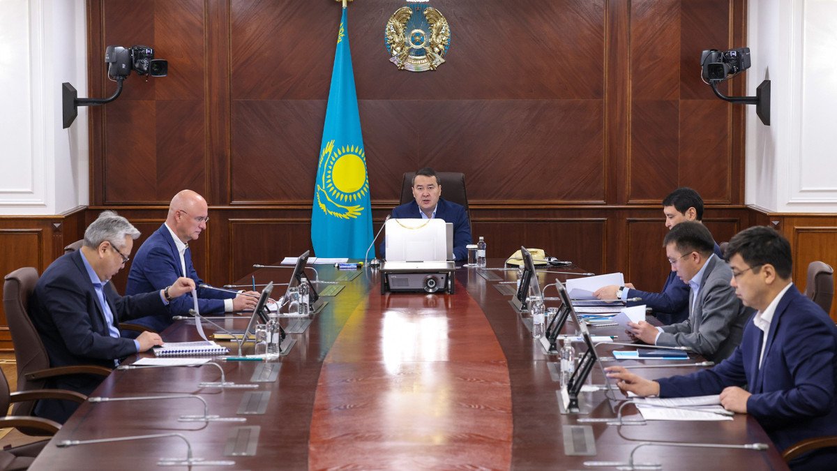 Kazakh PM  critical of drinking water supply long construction work