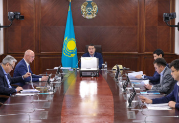 Kazakh PM  critical of drinking water supply long construction work