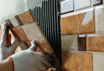 Оторвался кафель — лишат лицензии. Новый строительный кодекс обсуждают в Казахстане