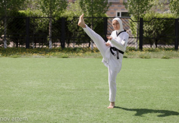 Дәрігерлердің қателігінен сал болып қалса да тағдырға мойымаған  қайсар спортшы