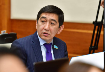 Кісі өлтірген адамдарға мешіт салдырайық. Ринат Зайытов ашуға булықты