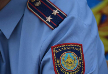 Мужчина похитил  банковский терминал в Караганде