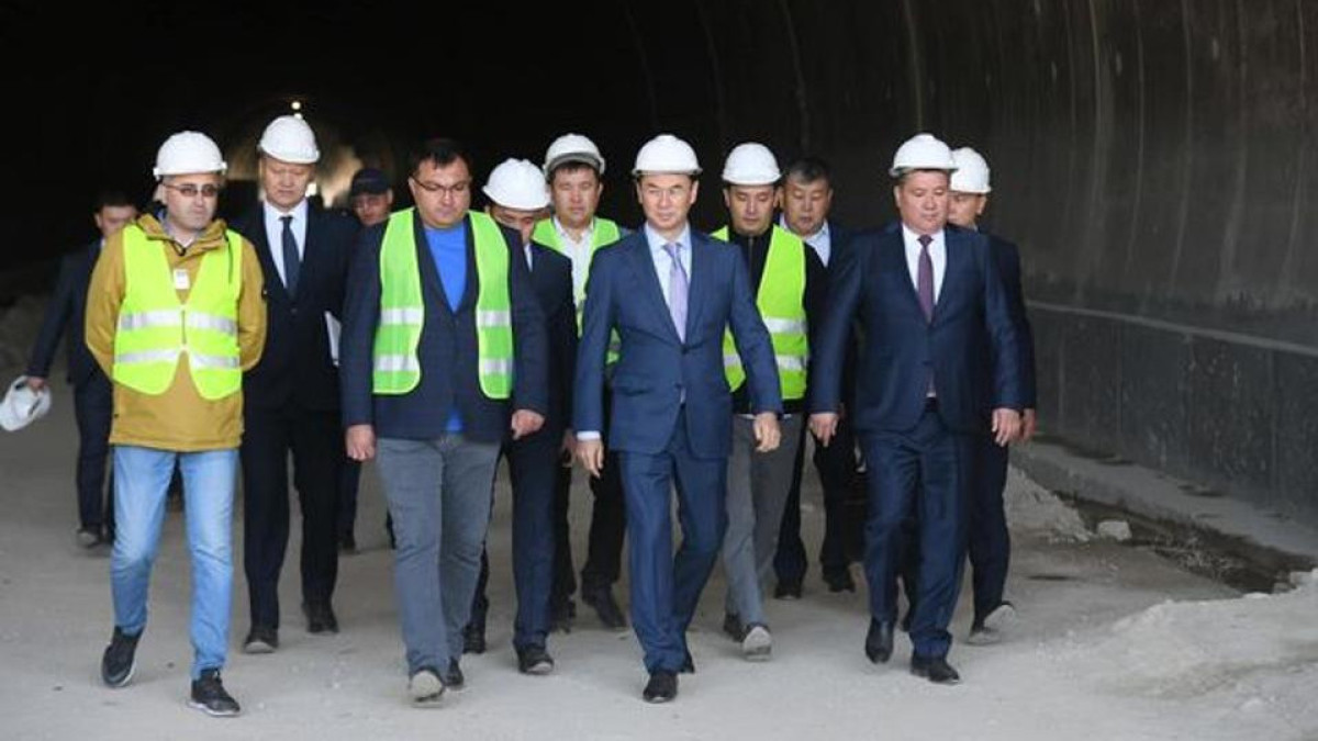 Продолжается строительство тоннеля в Тюлькубасе
