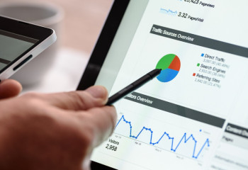 Услуги рекламы и маркетинга сократились на 15% за год в Казахстане