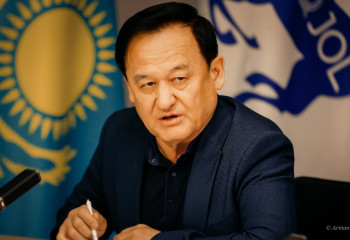 Қазақ тілін дамытуға Ақордадан ауылға дейін ат салысу керек – Қазыбек Иса