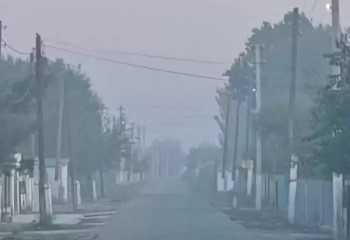 Түркістан облысында қоқыс полигоны өртеніп, ауылды көк түтін басты