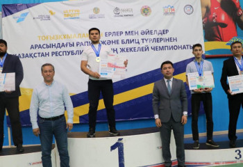 В Туркестане определили чемпионов страны по игре «Тоғызқұмалақ»