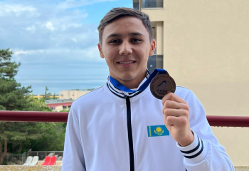 Әлем Кубогының кезеңдік сынында Эмиль Ахмеджанов қола жүлдегер атанды