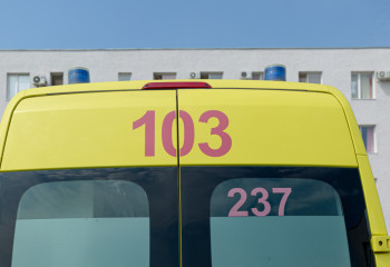 Бензин құтысымен ойнап, денесін күйік шалған баланың жағдайы ауыр