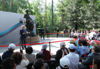 В Алматы почтили память жертв политических репрессий и голода