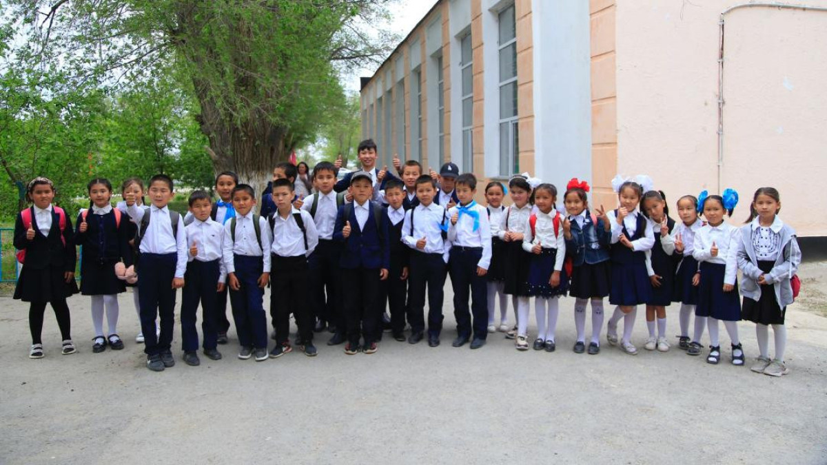 В Казахстане завершают учебный год более 3 млн учащихся