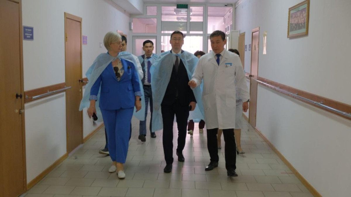 Тимур Султангазиев ознакомился с ситуацией в здравоохранении Акмолинской области