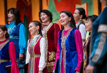 Публика в Польше подпевала казахские песни