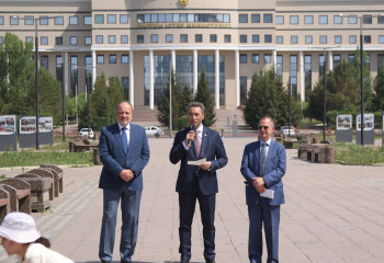 Increasing volume of cargo transportation from Kazakhstan to Europe discussed in Klaipeda