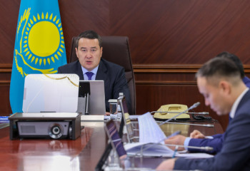 В Правительстве обсудили реализацию совместных проектов с Азиатским банком развития и Всемирным банком