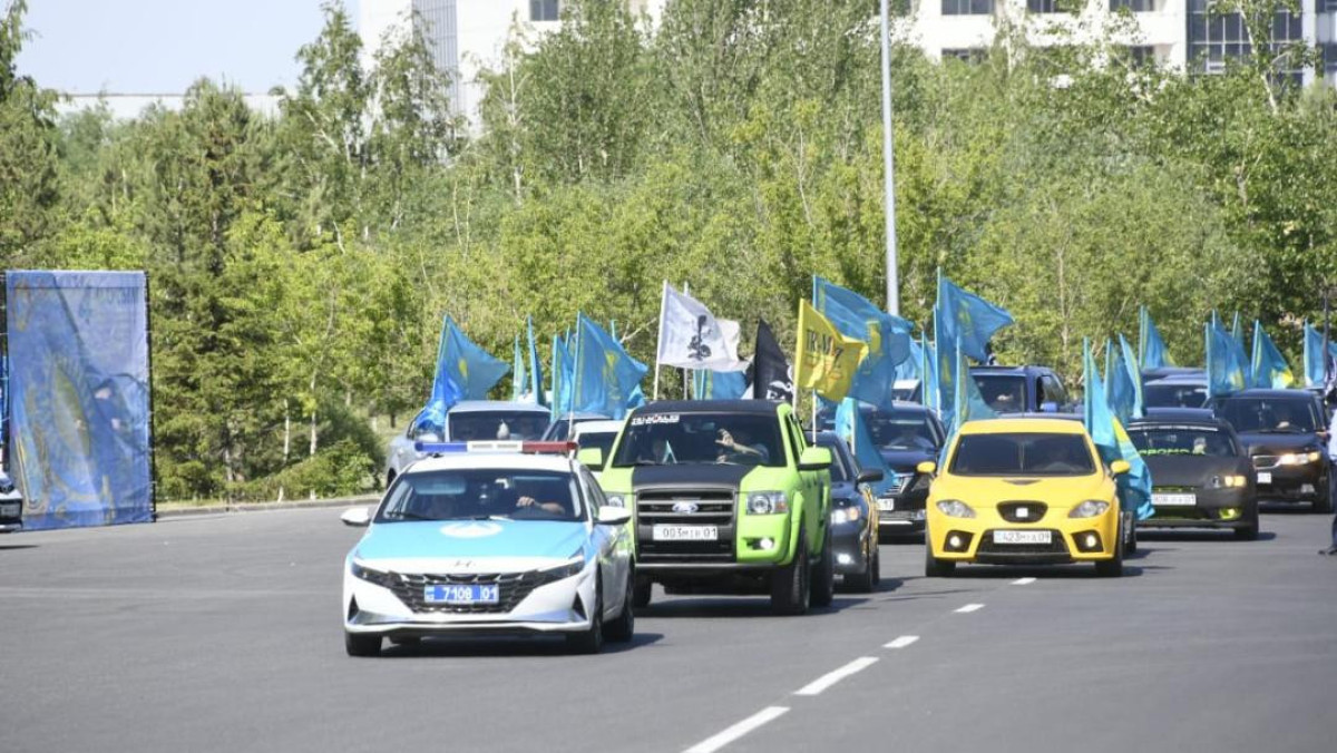 Астанада рәміздер күніне орай ұйымдастырылған ауқымды автошеру өтті