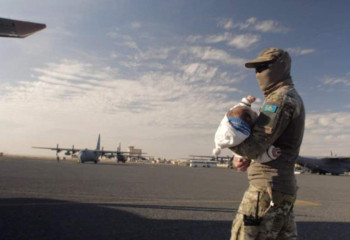 Пятерых казахстанцев вывезли из Сирии в Казахстан