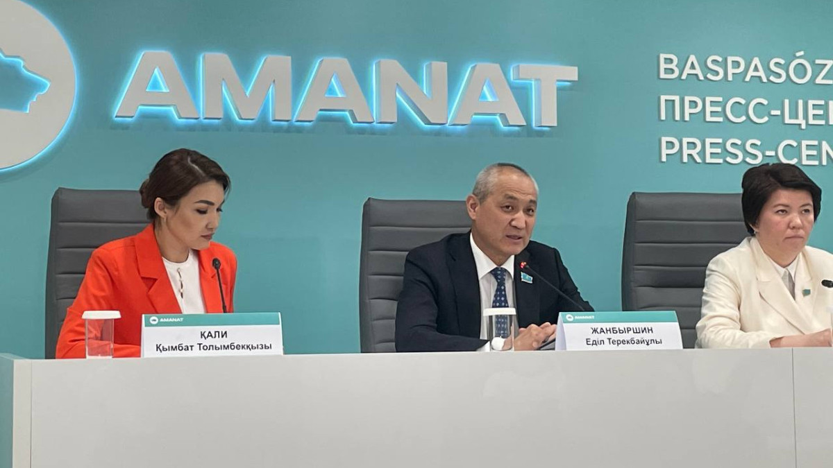  ©El.kz/Амангүл ТІЛЕЙ 