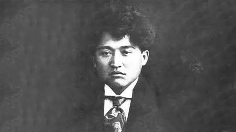  Мағжан Жұмабаев 