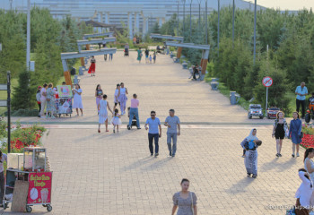 Свыше двух тысяч казахстанцев обратились к Уполномоченному по правам человека