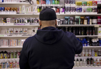 Общественница о вейпах: это химическая бомба в яркой упаковке