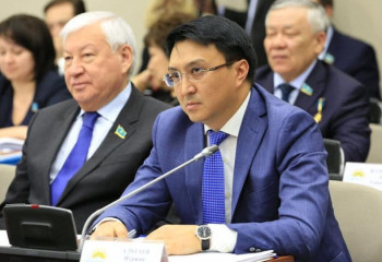 Бұрынғы Мәжіліс депутаты Нұржан Әлтаев ірі көлемде пара алды деген күдікпен ұсталды