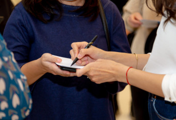 Зачем в Казахстане повышают число женщин-руководительниц?