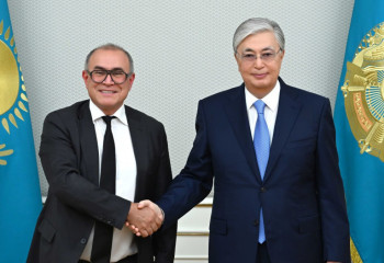 Tokayev meets with well-known economist