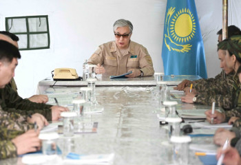 Президент объявил выговор акиму области Абай